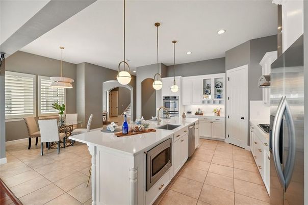 Dining room, Interior, Kitchen, Pendant Lights, Recessed Lighting, Stainless Steel Appliances