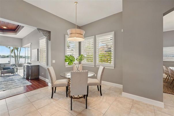Dining room, Interior, Pendant Lights