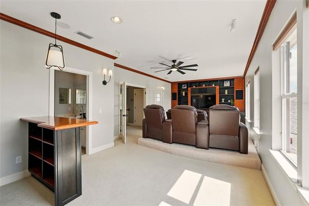 Interior, Living room, Pendant Lights, Recessed Lighting