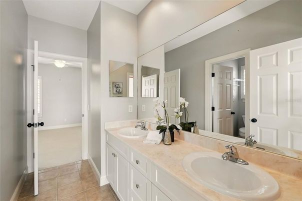 Bathroom, Dual Sink Vanities, Interior
