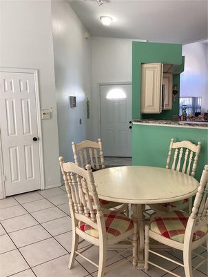Dining room, Interior