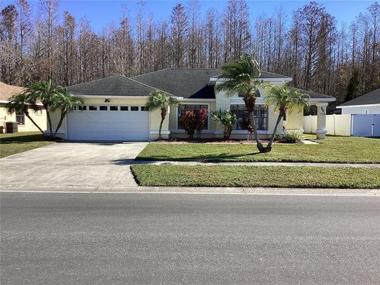 Attached, Exterior, Facade, Ranch