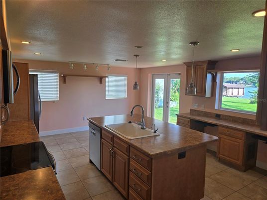 Interior, Kitchen, Pendant Lights, Recessed Lighting