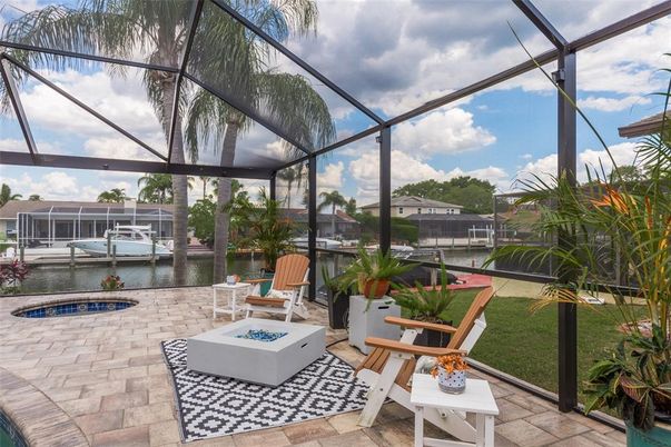 Glass Ceilings, Interior, Sun Room, Water