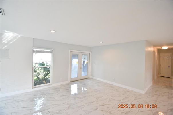 Empty room, Interior, Marble, Recessed Lighting