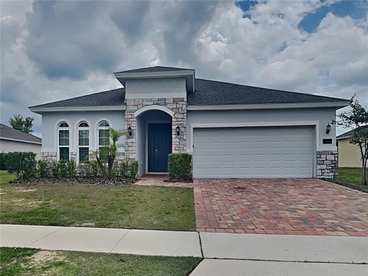 Attached, Exterior, Facade, Ranch