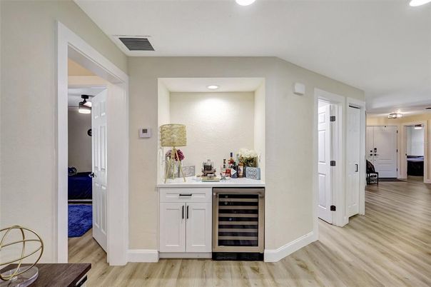 Interior, Recessed Lighting, Wood Texture Flooring