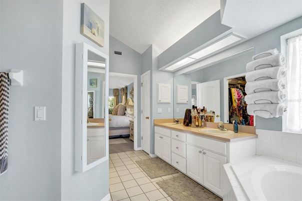 Bathroom, Bedroom, Dual Sink Vanities, Interior