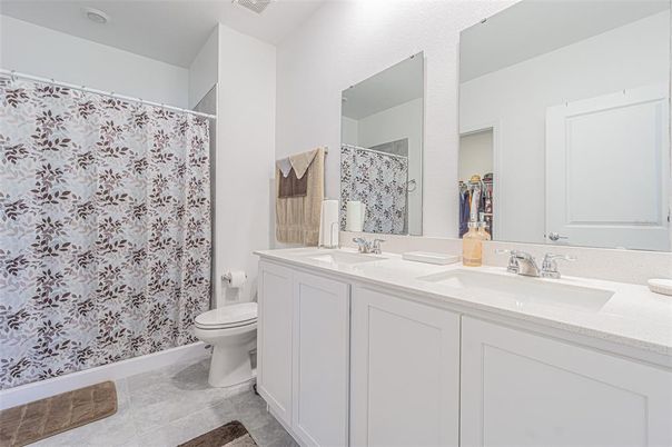 Bathroom, Dual Sink Vanities, Interior