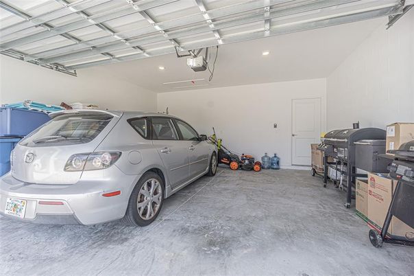 Garage, Interior