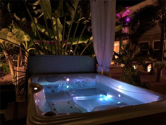 Exterior, Hot Tub