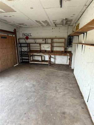 Garage, Interior