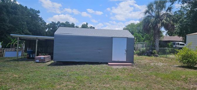 Backyard, Exterior