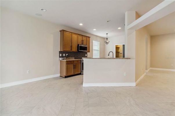 Chandelier, Interior, Kitchen, Marble, Pendant Lights, Recessed Lighting