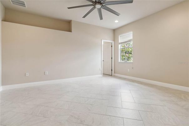 Empty room, Interior, Marble, Recessed Lighting