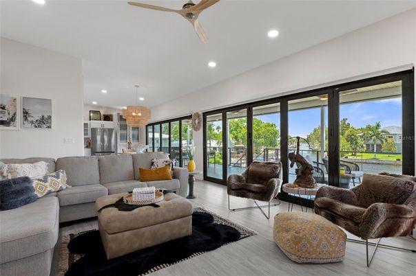 Chandelier, Dining room, Interior, Living room, Recessed Lighting, Wood Texture Flooring