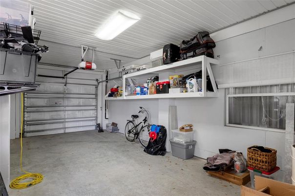 Garage, Interior