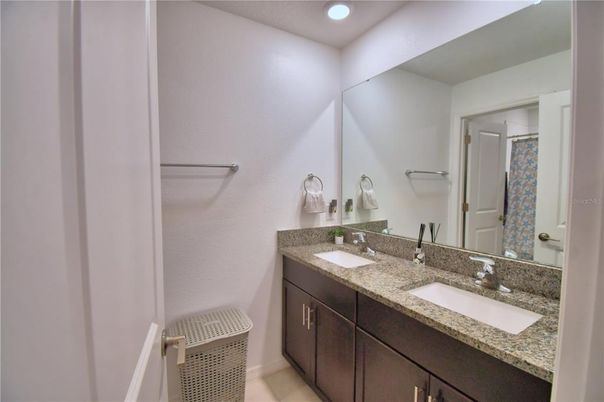 Bathroom, Dual Sink Vanities, Interior, Recessed Lighting