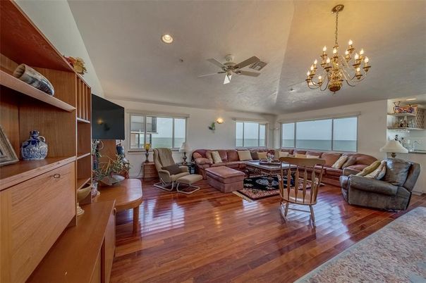 Chandelier, Interior, Living room, Recessed Lighting, Wood Texture Flooring