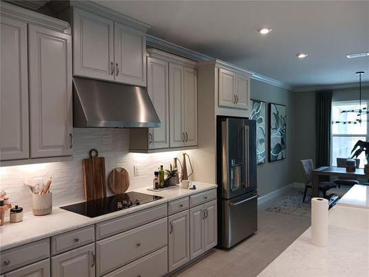 Dining room, Interior, Kitchen, Pendant Lights, Recessed Lighting, Wood Texture Flooring