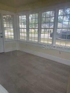 Empty room, Interior