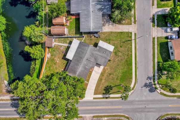 Exterior, Drone