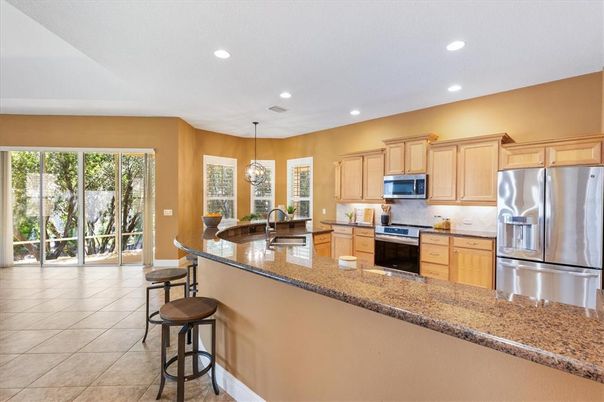 Dining room, Interior, Kitchen, Pendant Lights, Recessed Lighting, Stainless Steel Appliances