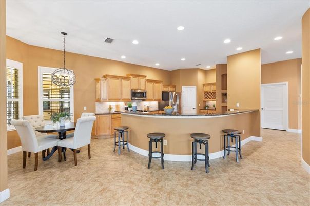 Dining room, Interior, Kitchen, Pendant Lights, Recessed Lighting, Stainless Steel Appliances