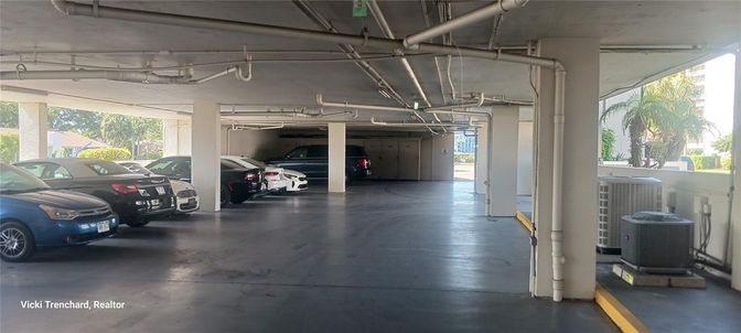 Garage, Interior