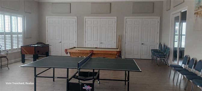 Game Room, Interior, Wood Texture Flooring