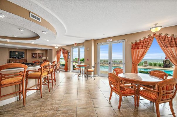 Dining room, Interior, Recessed Lighting