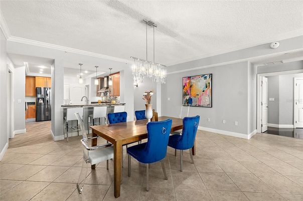 Chandelier, Dining room, Interior, Kitchen, Pendant Lights, Stainless Steel Appliances