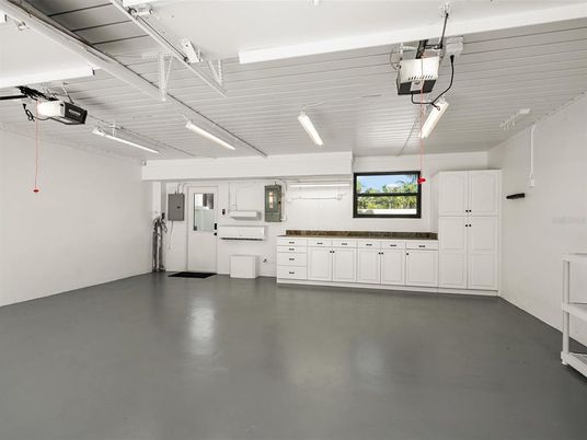 Garage, Interior