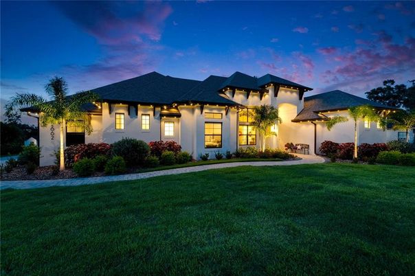 Backyard, Exterior, Facade, French Provincial