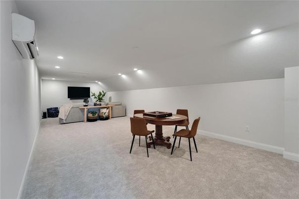 Dining room, Interior, Recessed Lighting