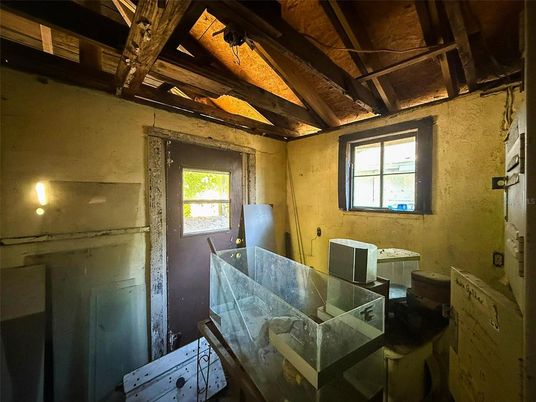 Interior, Wooden Beams
