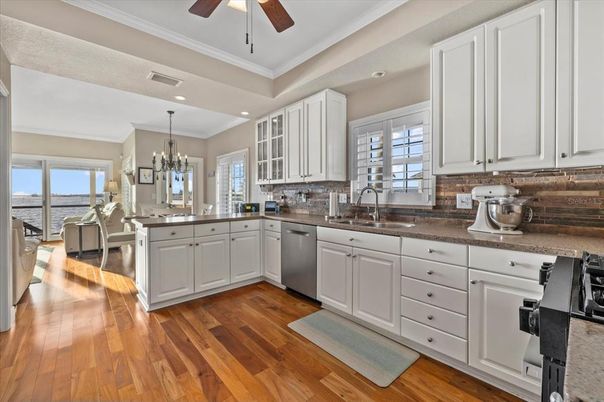Chandelier, Dining room, Interior, Kitchen, Recessed Lighting, Wood Texture Flooring
