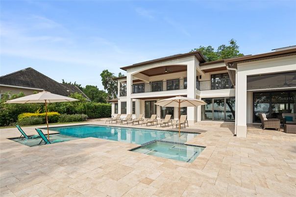 Exterior, Pool