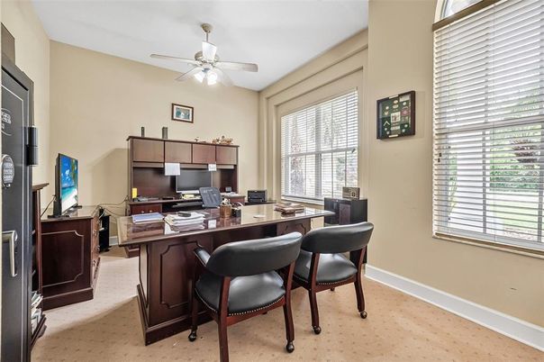 Home Office, Interior