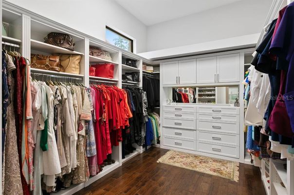 Interior, Walk-in Closets, Wood Texture Flooring