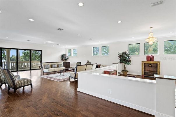 Chandelier, Dining room, Interior, Living room, Recessed Lighting, Wood Texture Flooring
