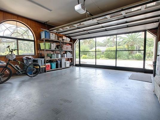 Garage, Interior, Wooden Walls