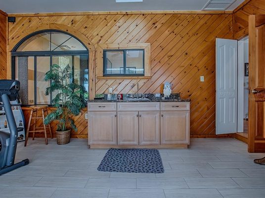 Interior, Wooden Walls