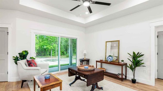 Interior, Living room, Recessed Lighting, Wood Texture Flooring
