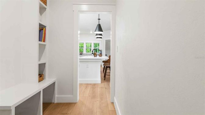Interior, Pendant Lights, Wood Texture Flooring