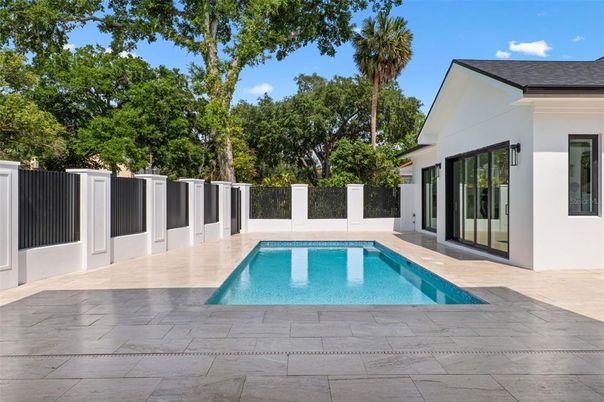 Exterior, Pool