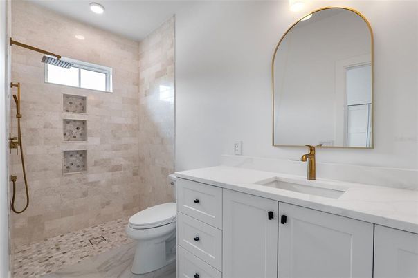 Bathroom, Interior, Recessed Lighting