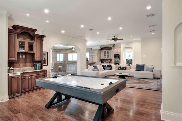 Billiard Table, Game Room, Interior, Recessed Lighting, Wood Texture Flooring
