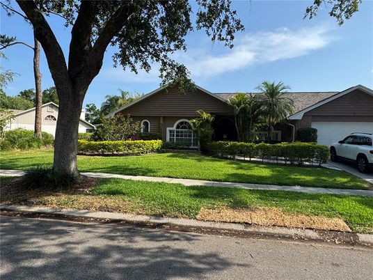 Backyard, Exterior, Facade, Ranch