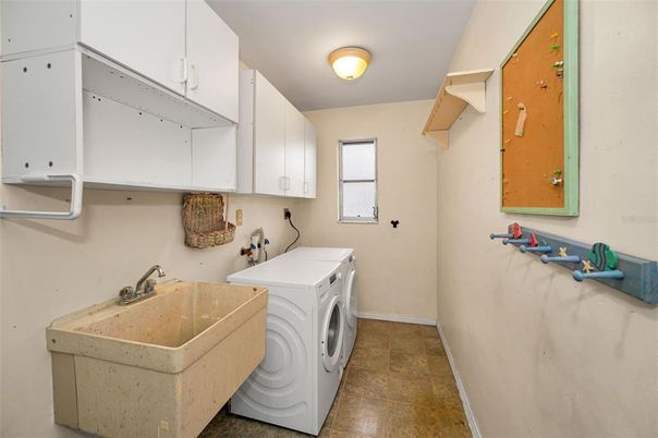 Interior, Washer